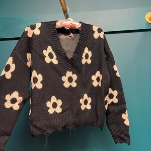 Floral V-Neck Sweater in Black and Cream